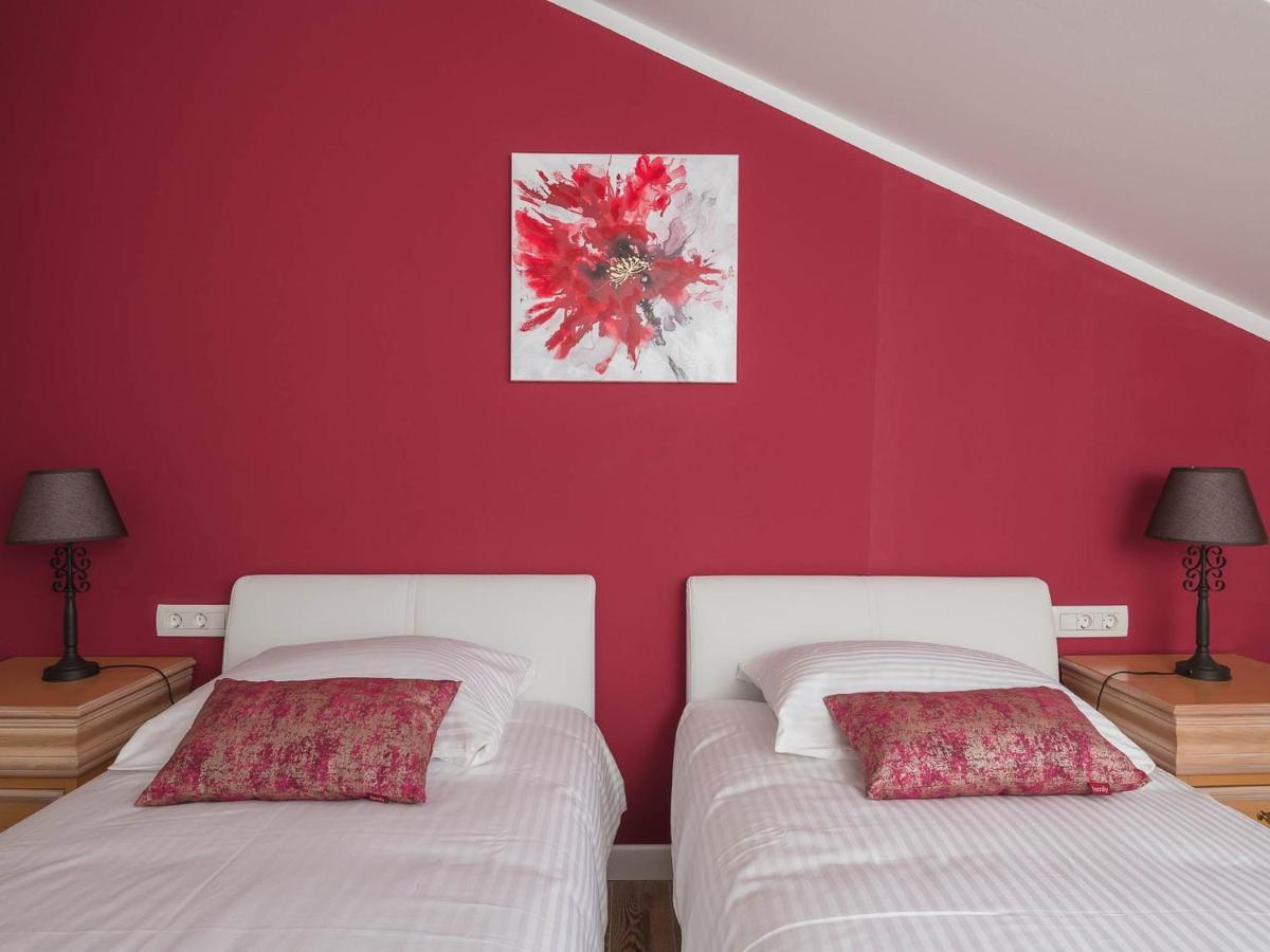 Villa Liberty ツァヴタット 部屋 写真